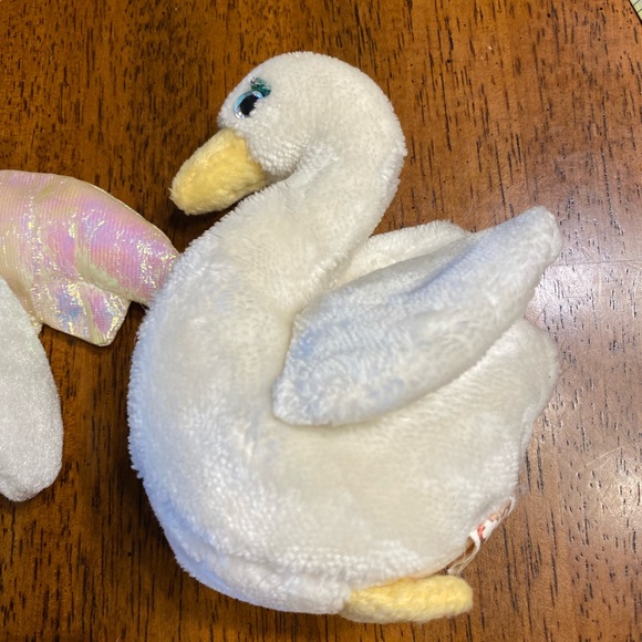 Ty beanie babies.  Total of five in group. - Picture 3 of 15